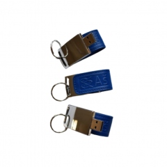  - USB 8GB - 180 CZK